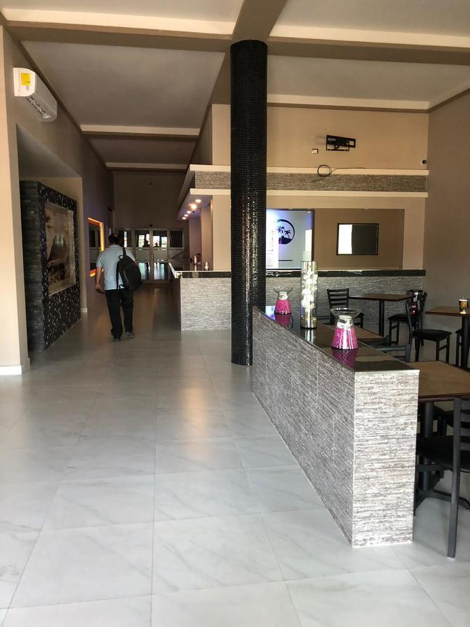 Hotel Plaza Arteaga Монтерей Екстериор снимка