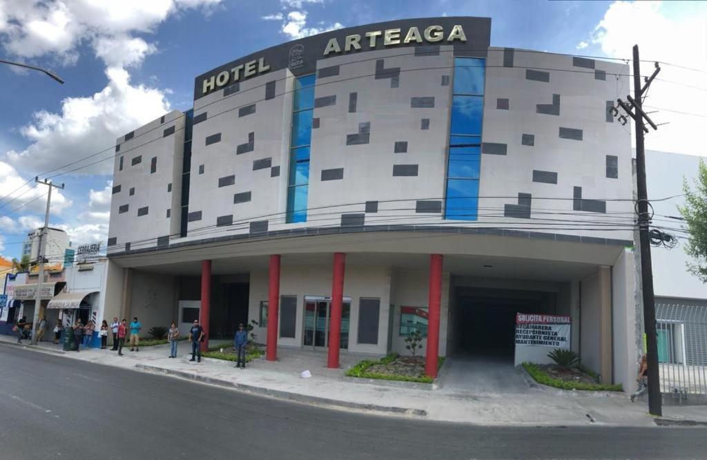 Hotel Plaza Arteaga Монтерей Екстериор снимка