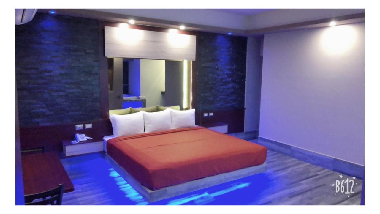 Hotel Plaza Arteaga Монтерей Екстериор снимка